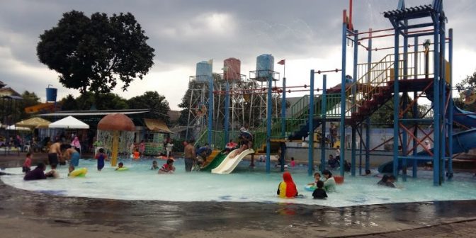 kolam renang di bogor-Fun Park Bogor Indah 