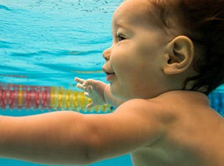 usia bayi boleh berenang