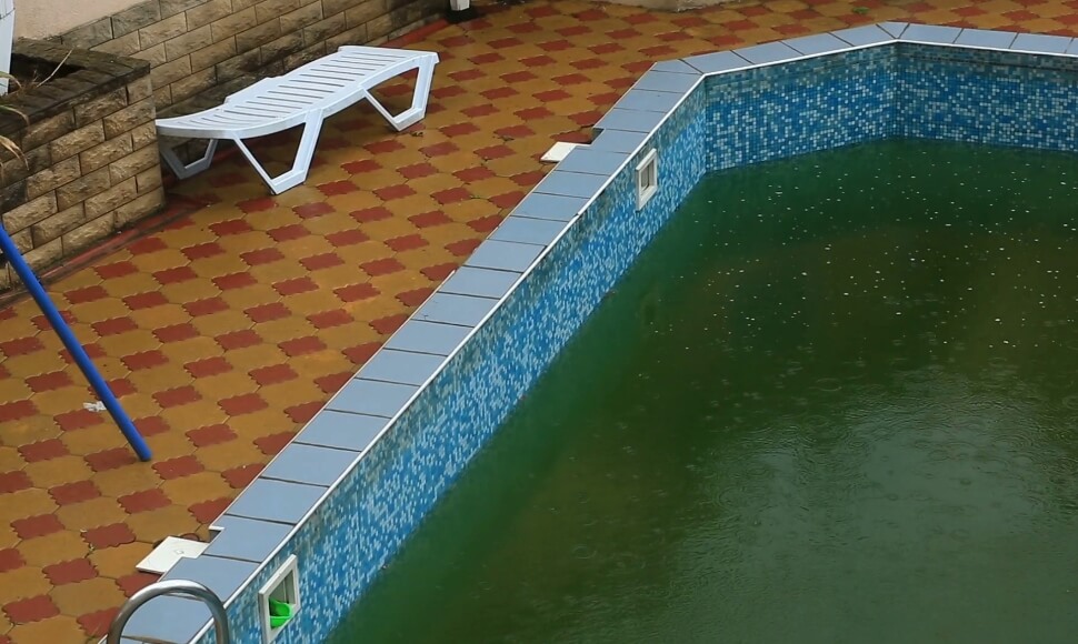 merawat air kolam renang.jpg3.jpg