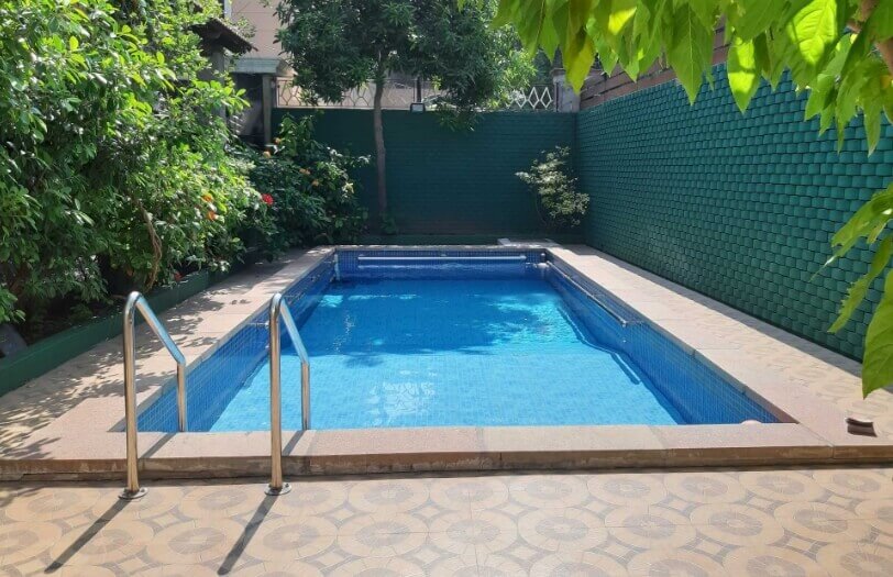 ukuran kolam renang standar rumah pribadi