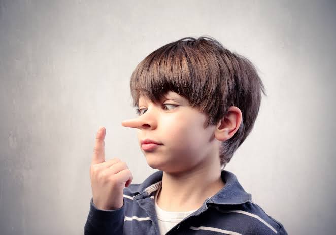 Anak Suka Berbohong: Penyebab & Cara Menyikapinya 1