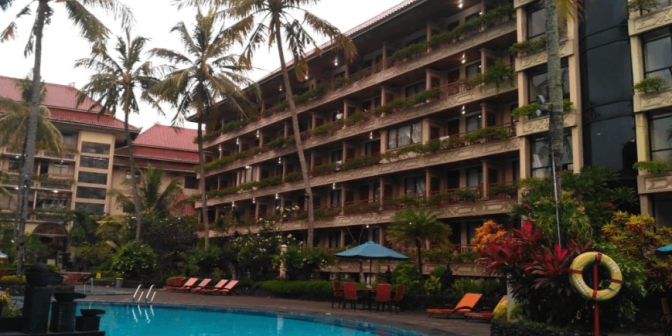 Hotel dengan Kolam Renang di Jogja