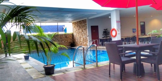 hotel dengan kolam renang di Jambi