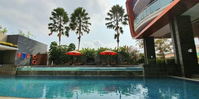 hotel dengan kolam renang di Jambi