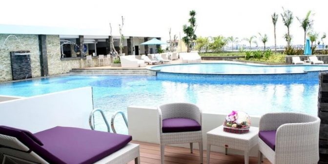 hotel dengan kolam renang di Makassar