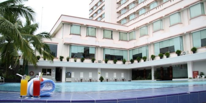 Pangeran - Hotel dengan kolam renang di Pekanbaru