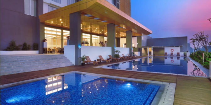 hotel dengan fasilitas kolam renang di Banjarmasin