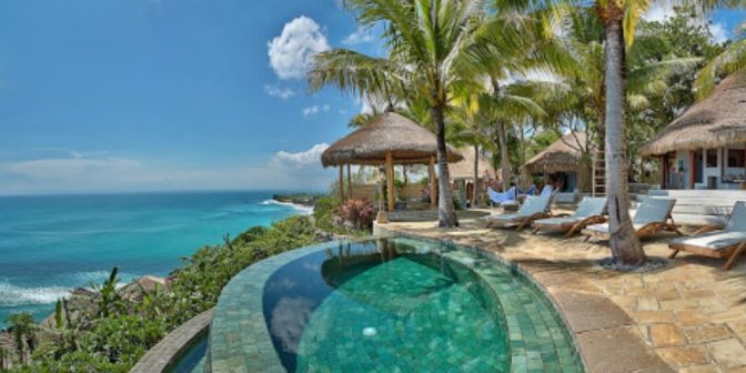 hotel dengan private pool di Bali
