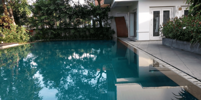 hotel dengan private pool di Malang