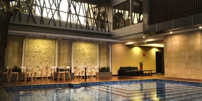 hotel dengan private pool di jogja