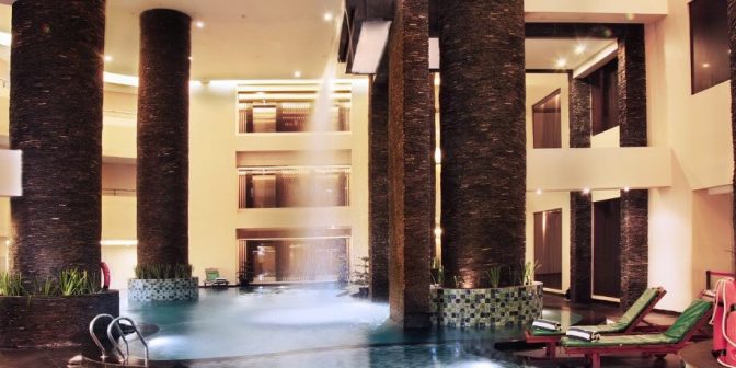 hotel dengan kolam renang di Samarinda