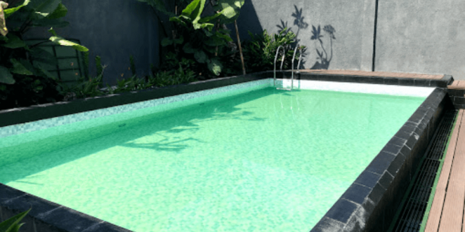hotel dengan fasilitas kolam renang di kediri