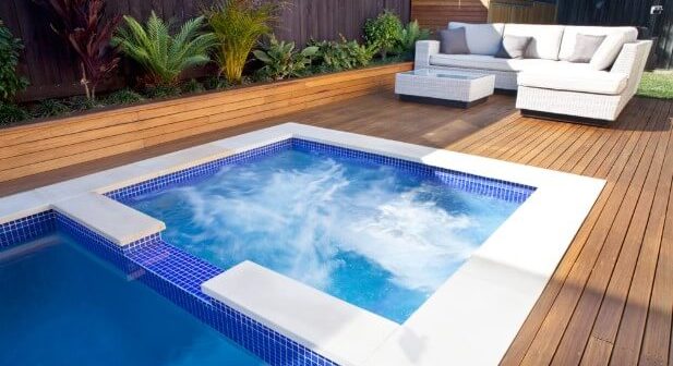 contoh desain kolam renang minimalis skimmer