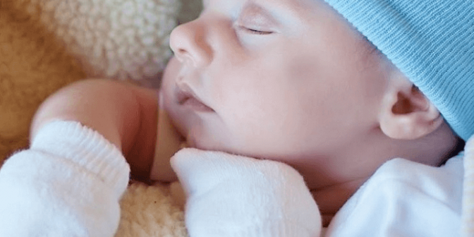 Sarung Tangan untuk Bayi Baru Lahir