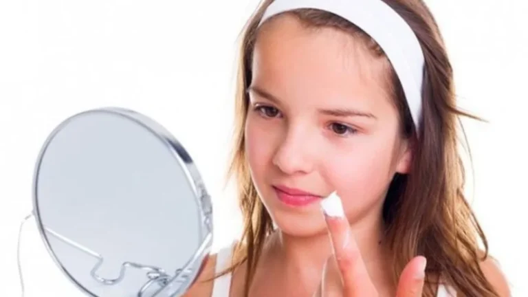 Skincare untuk memutihkan wajah remaja