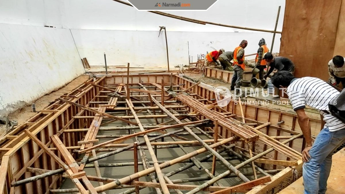 Concrete Casting Process of Making Semi Overflow Swimming Pool