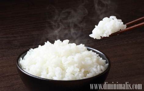 Alasan Perlu Mengurangi Nasi Putih, akibat makan nasi putih, keuntungan tidak makan nasi 