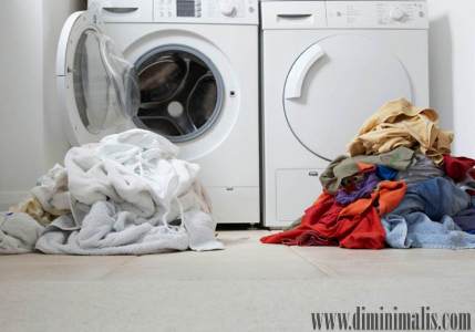 Kesalahan menggunakan mesin cuci, kesalahaan saat mencuci, kerusakan baju akibat mesin cuci