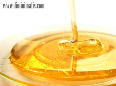 manfaat madu murni, ciri madu asli, ciri madu murni, manfaat madu untuk kecantikan, pengobatan khasiat madu untuk kesehatan manfaat madu asli untuk wajah
