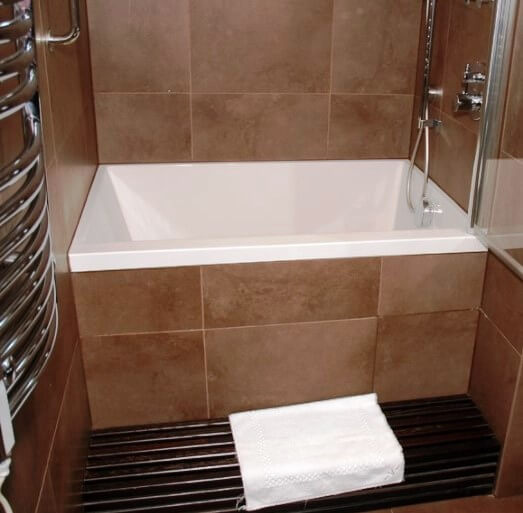 bath up untuk kesan mewah di kamar mandi - narmadi.com/properti