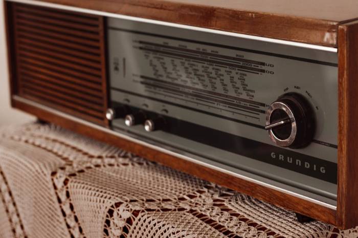 History of FM and AM Radio