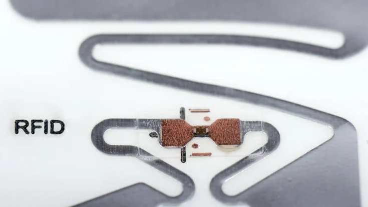 Difference between RFID and Barcode 4