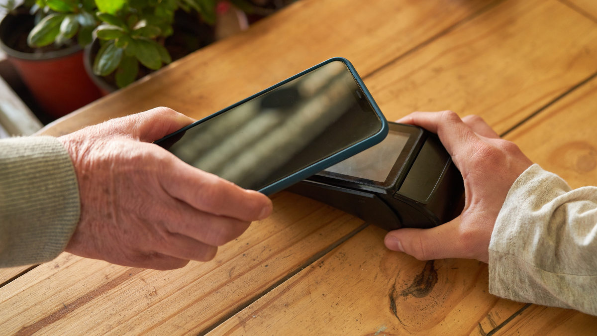 Smartphones with NFC 1