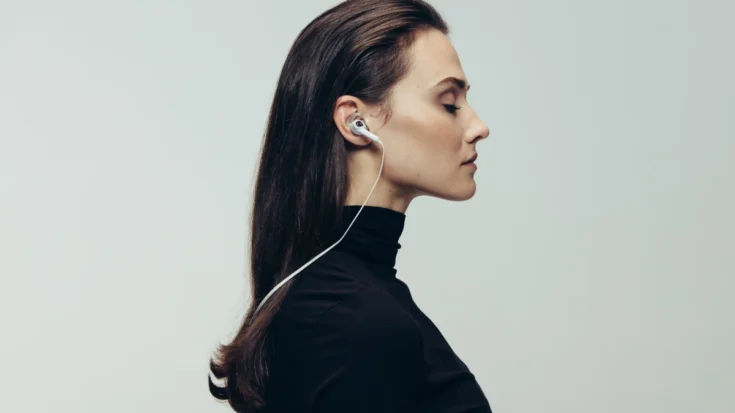 In-ear Monitor vs Earphone 4 Key Essential Difference 2