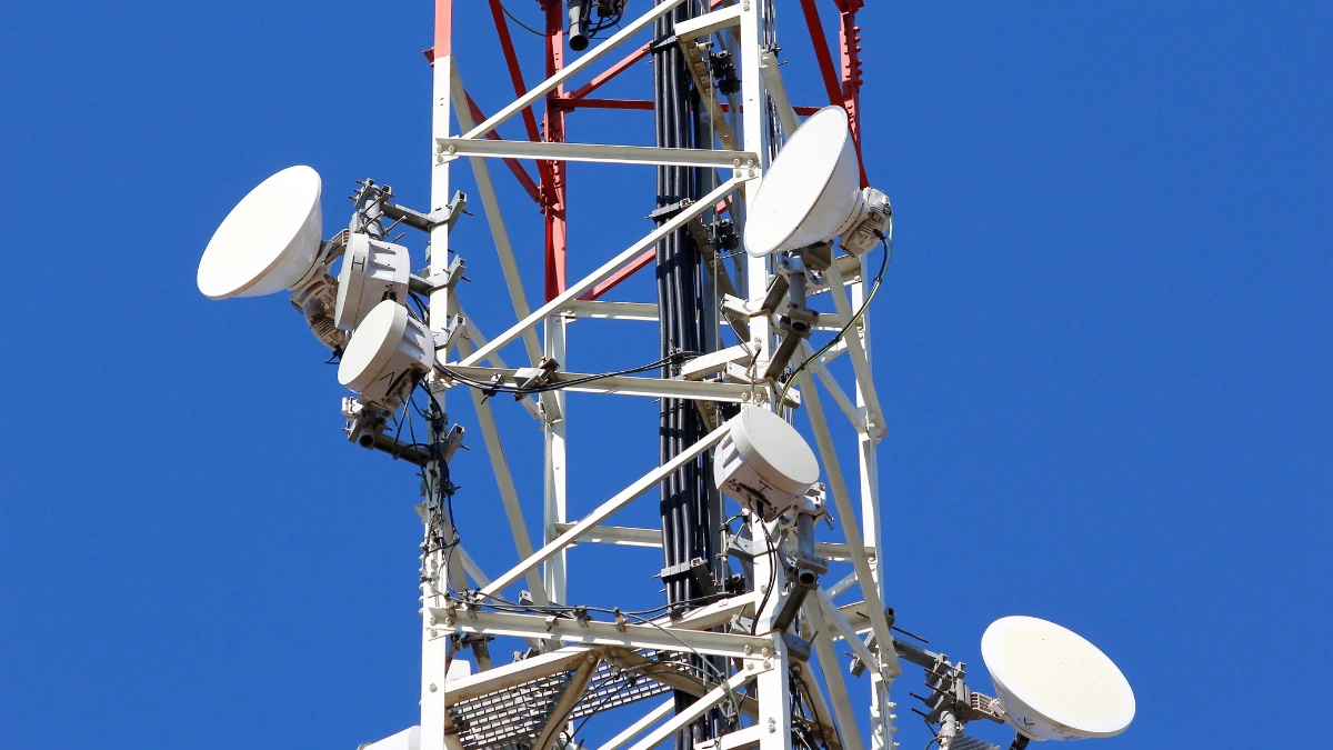 Microwave Link Definition, How it Works, Function, and Regulations in Indonesia 3