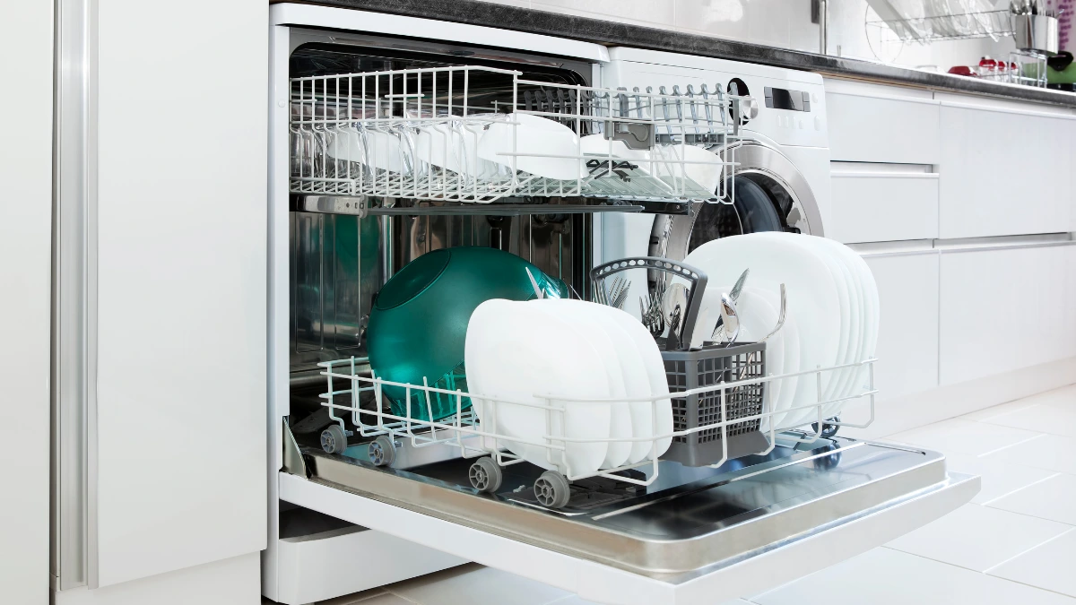 Smart Dishwasher How it Works, Benefits, and the Regulations in Indonesia
