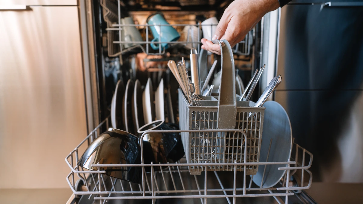 The 4 Advantages and Disadvantages of Using Dishwasher That You Wanted to Know