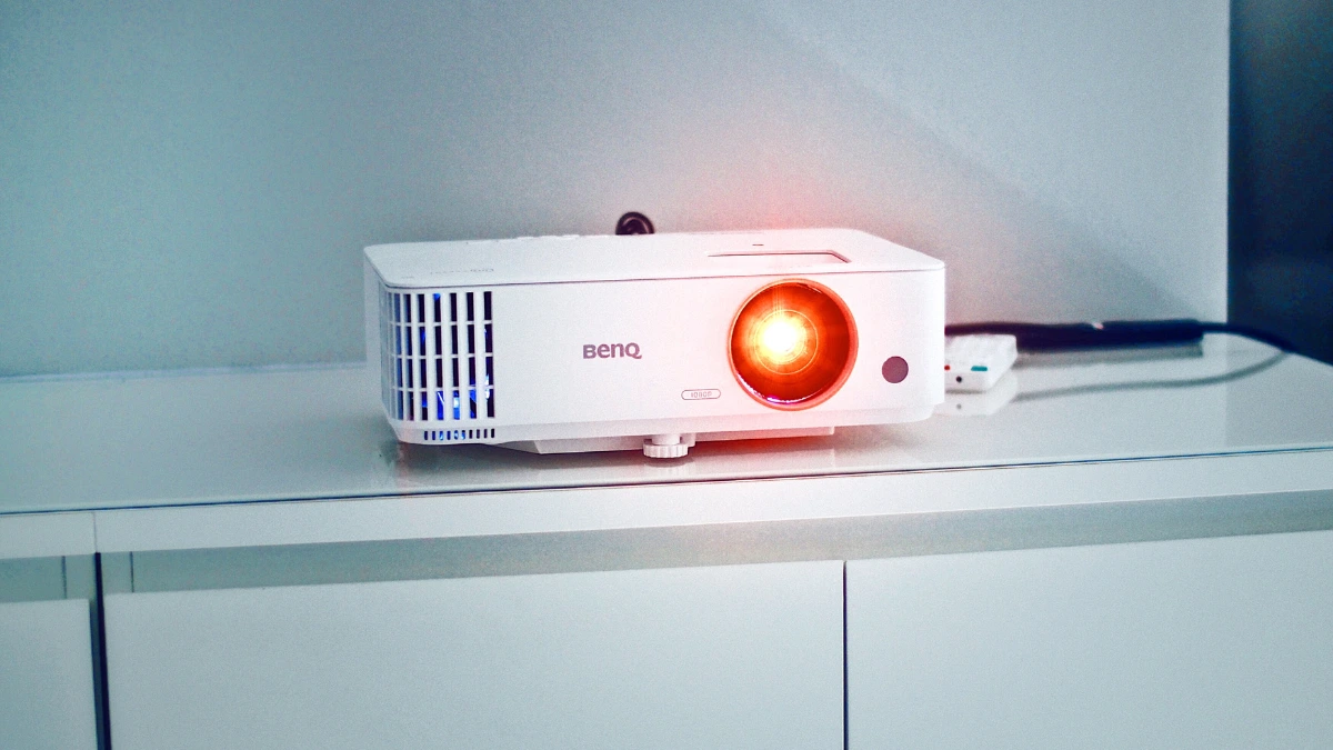 The Advantages and Disadvantages of Projector That You Must Know