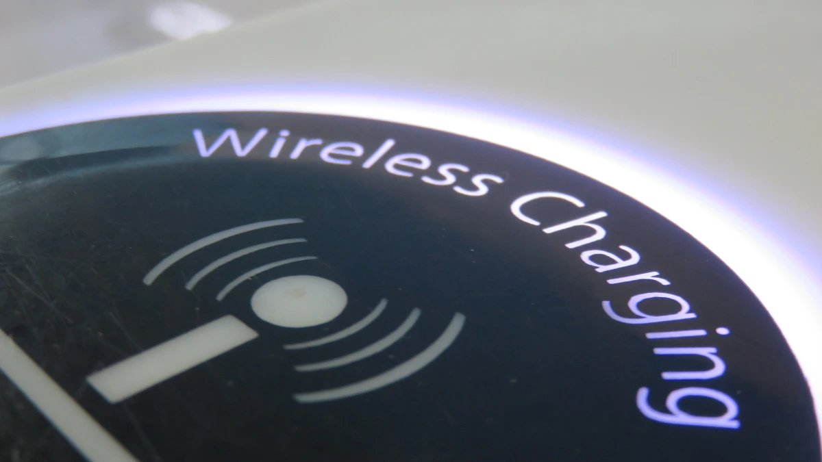 The Advantages and Disadvantages of Wireless Charger Car