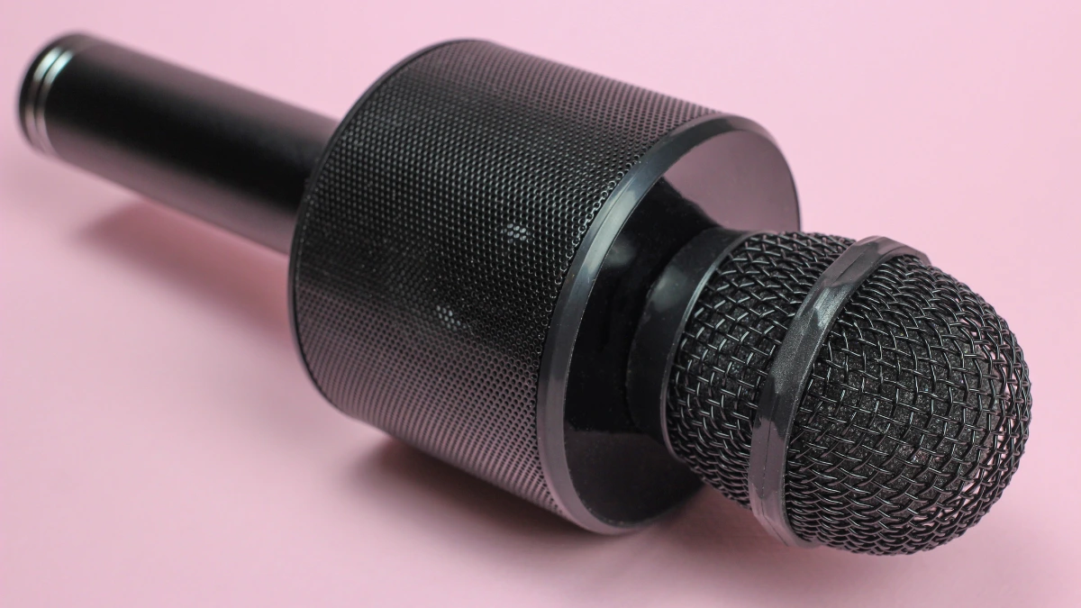 The Advantages and Disadvantages of Wireless Microphones that You Must Know
