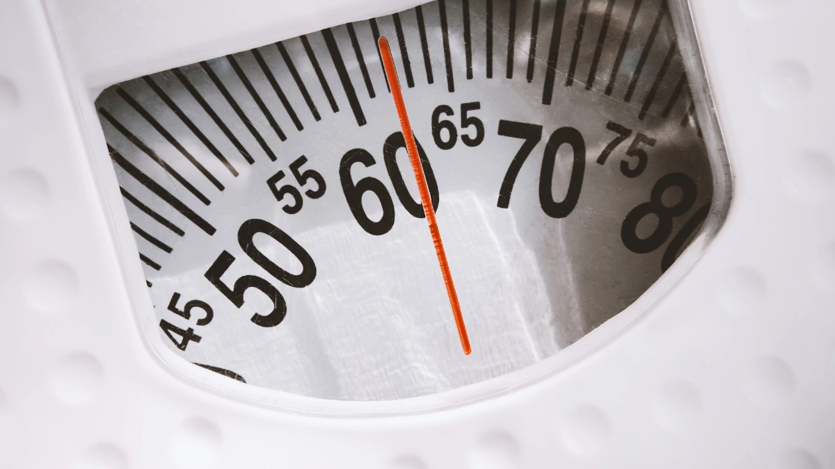 Smart Scale vs Analog Scale Knowing Which is More Accurate 3