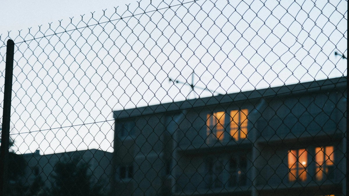 Deciphering The 4 Advantages and Disadvantages of Radar in Perimeter Security