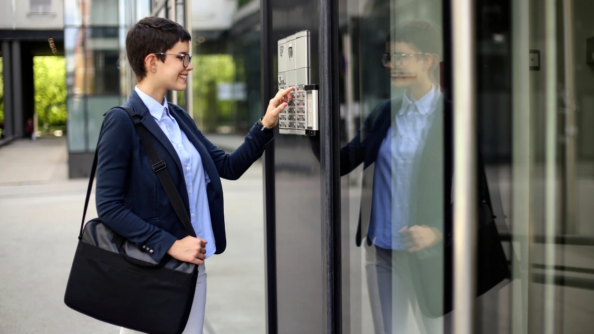 Intercom Definition, Types, Functions, Regulations in Indonesia 3