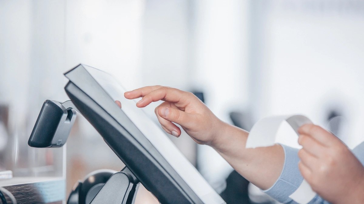 Knowing The 5 Advantages and Disadvantages of POS Machine 2