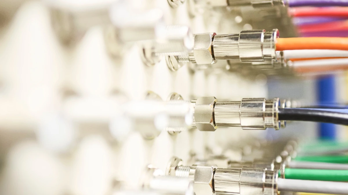 The Comprehensive Advantages and Disadvantages of Coaxial Cable