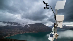 Weather Station for Transportation Knowing the Functions and the Applications