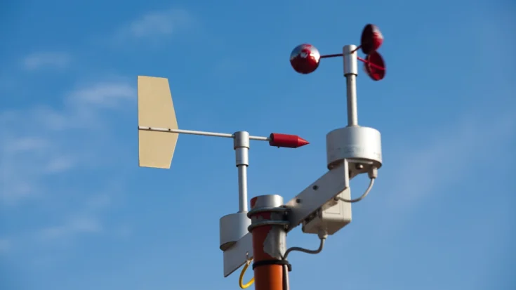 Weather Station for Transportation Knowing the Functions and the Applications