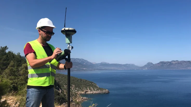 How to Use Geodetic GPS Best Measurement to the Professional Needs