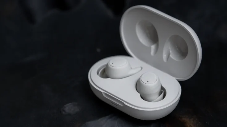 Knowing The 5 Common Advantages and Disadvantages of TWS 3