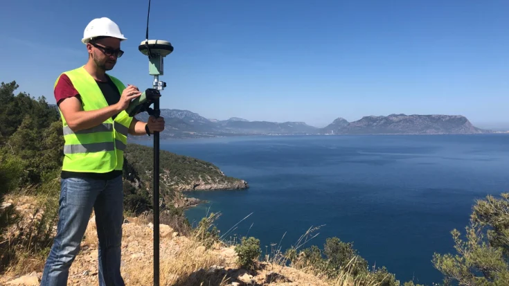 The 5 Advantages of Geodetic GPS That Helps Measurement with High Accuracy 3