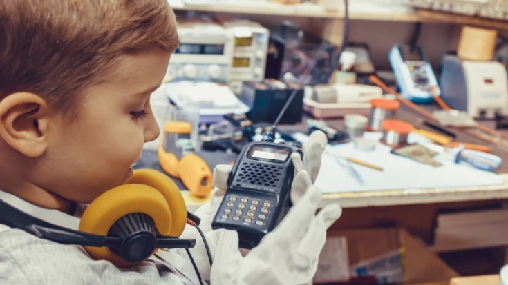 Amateur Radio Rig: Definition, Function, and Advantages