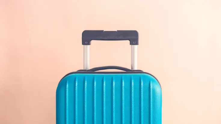 Knowing The Advantages and Disadvantages of Smart Luggage 3