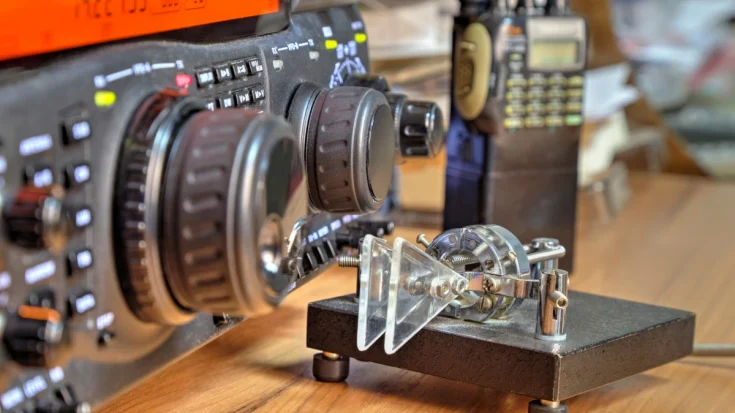 Knowing the 5 Advantages and Disadvantages of Radio Rig 3