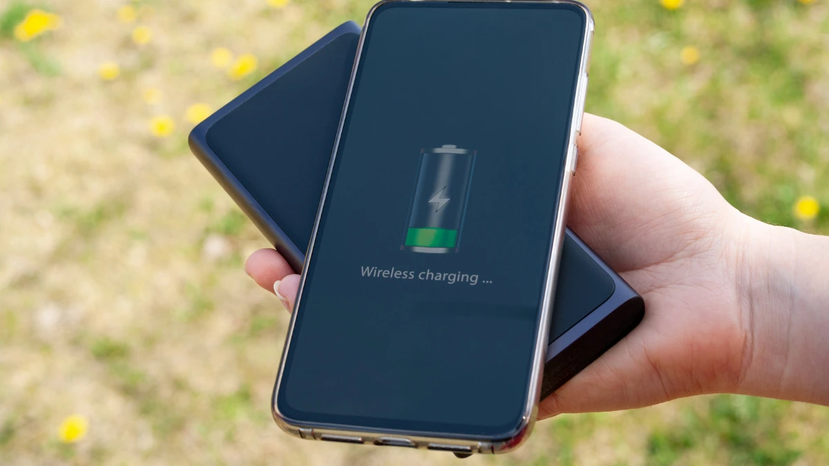 The Advantages and Disadvantages of Magnetic Powerbank Expensive but Can Charge Quickly