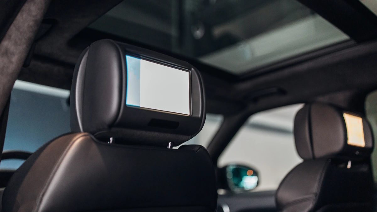 Rear Seat Entertainment Definition, Function, Types, Benefits, and Regulation in Indonesia
